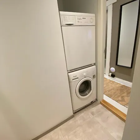 Dronningens Gate 95, H0301 Lii